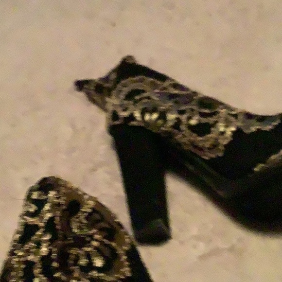 Bamboo booties gold and black mesh lace 9.5 - Picture 11 of 12